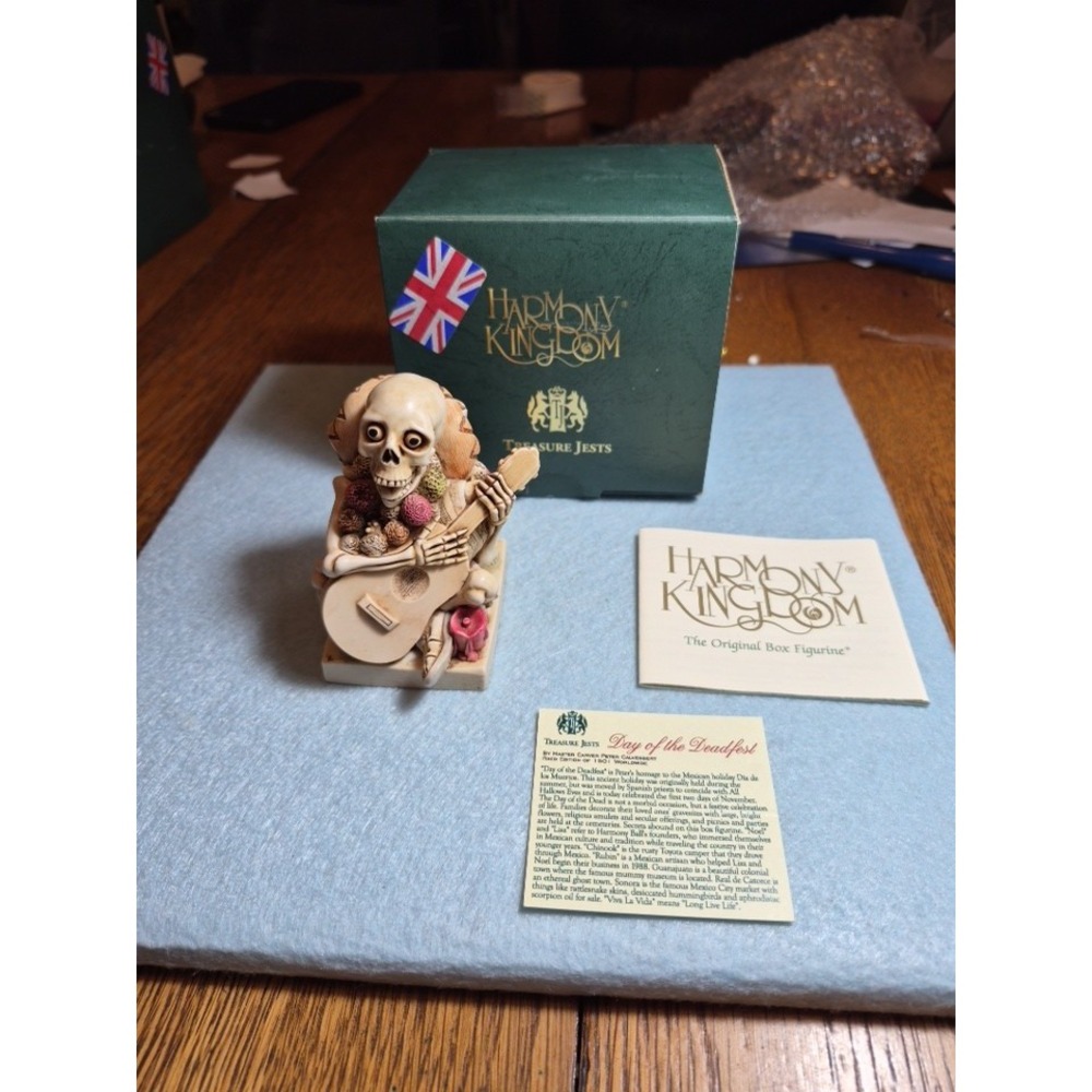Harmony Kingdom Day of the Dead Fest Mexican Holiday Skeleton UK Made TJEV05DF